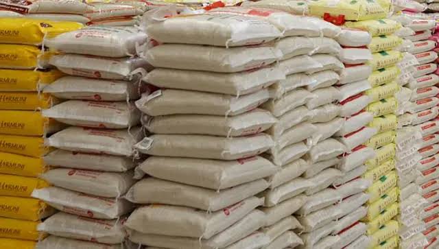 PRESIDENT TINUBU’S #1BILLION DIVERTED PALLIATIVE RICE UNCOVERED IN KANO WAREHOUSE