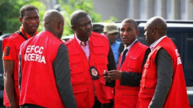 ILLEGAL MINNING: EFCC ARRESTS TWO CHINESE NATIONALS AND SIX NIGERIANS…